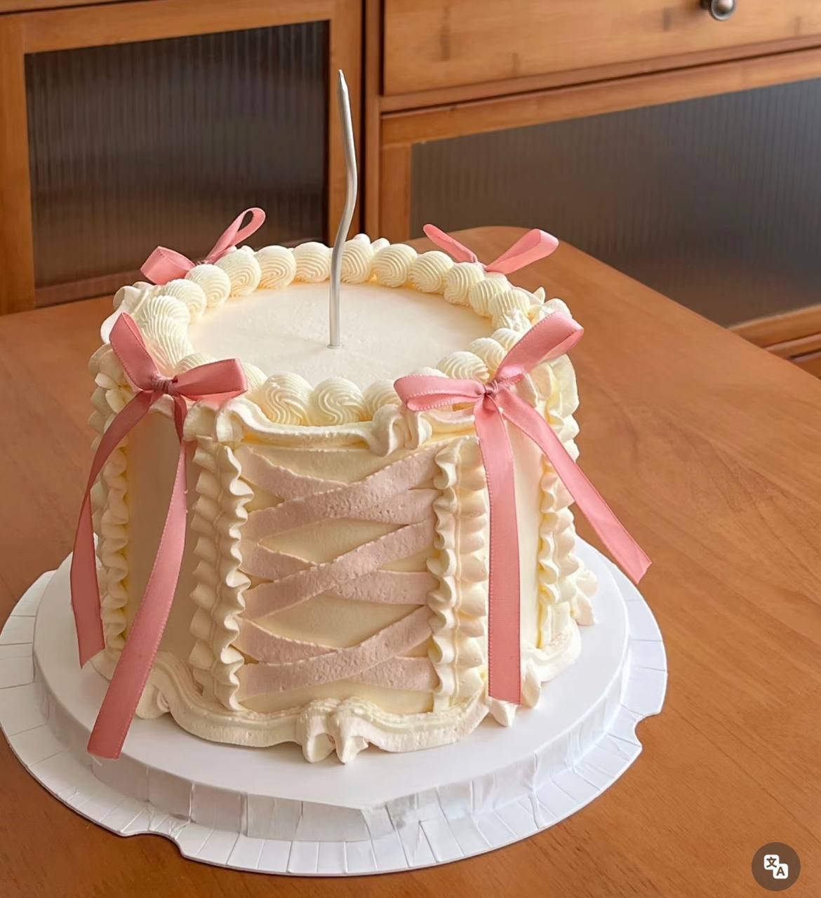 Vintage Elegant Ribbon Cake