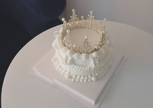 Vintage Korean Crown Cake