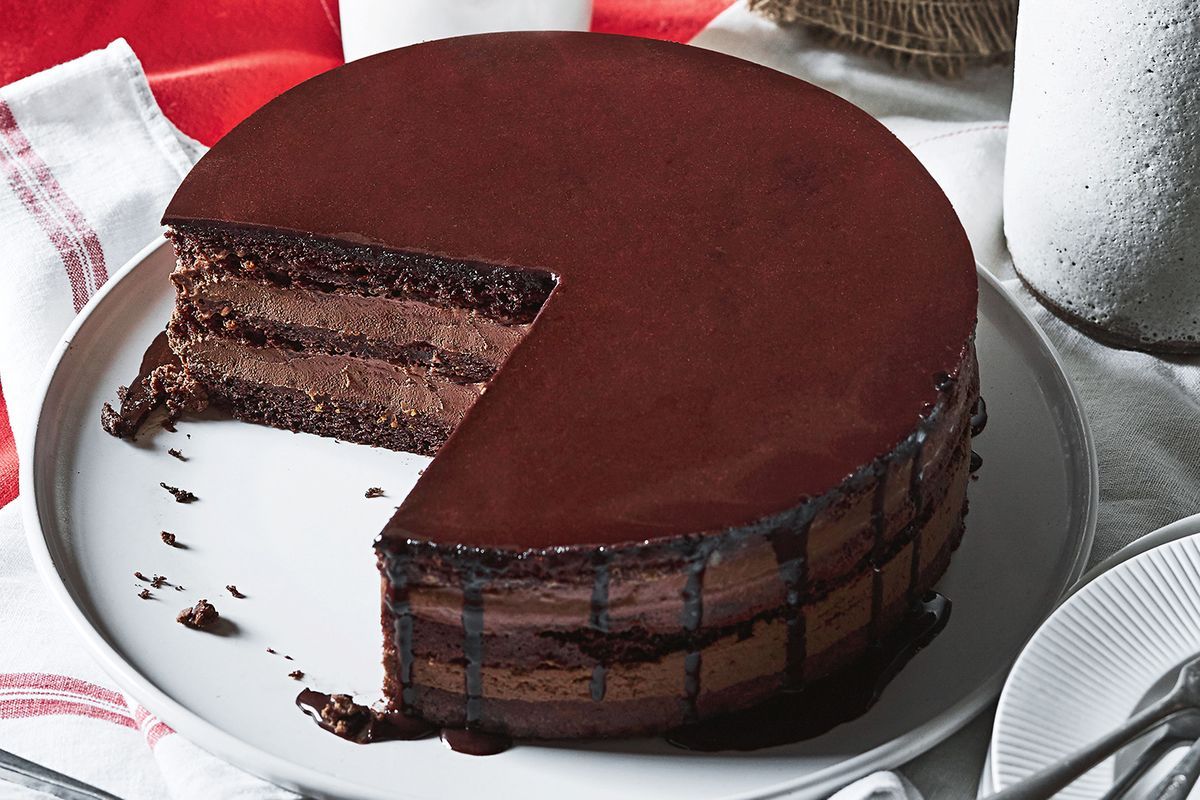 Less Cheap Cake Making Cake on a Budget: Affordable Options for Cake Lovers