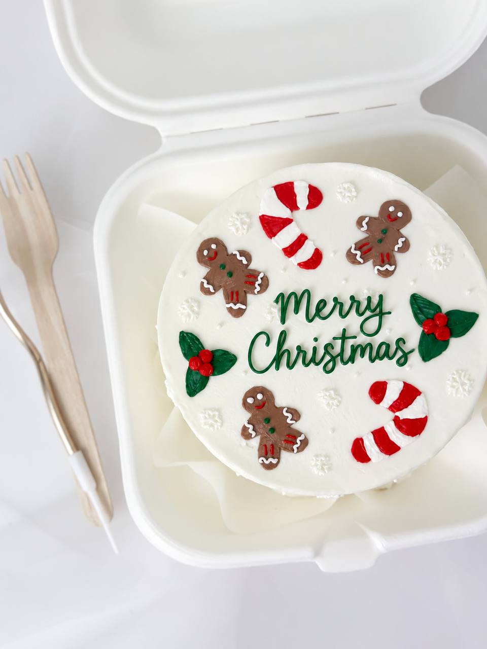 Gingerbread x Candy Cane Bento Christmas Cake