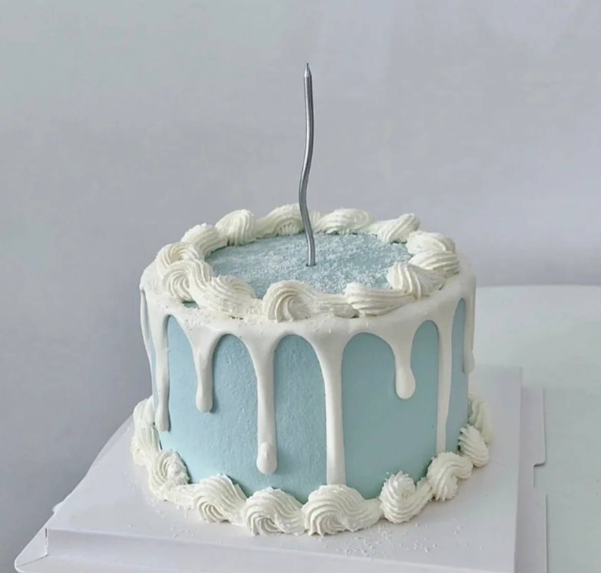 Pastel Blue Drips Cake | Best Cake In Singapore