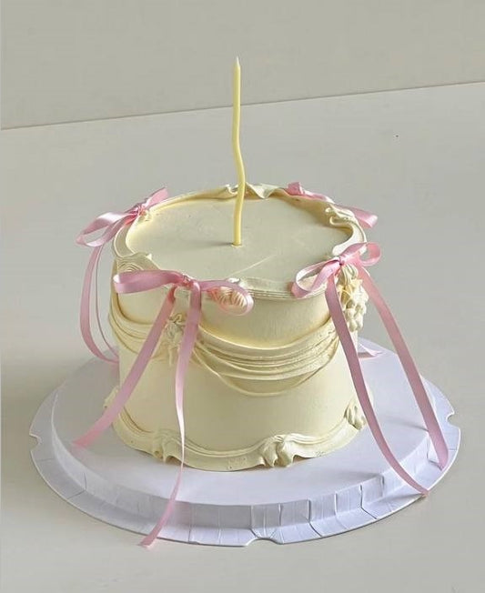 Yellow Ribbon Vintage Cake