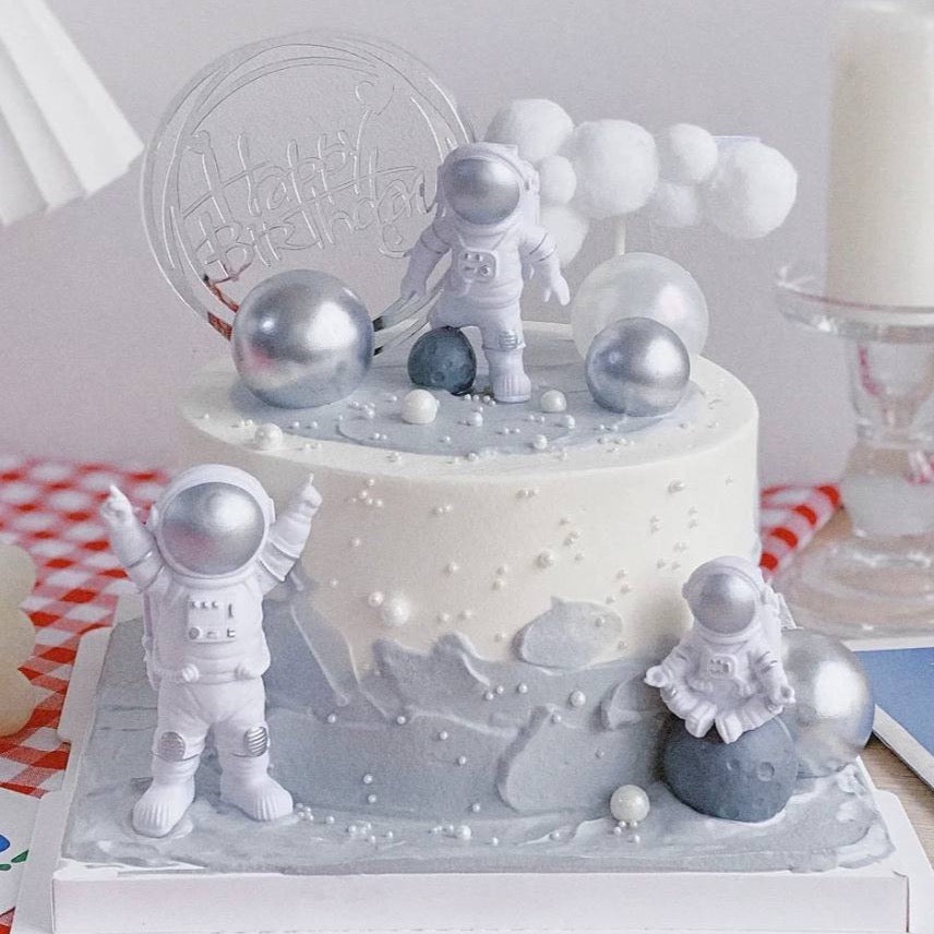 Birthday Cake | Astronaut | Cake Delivery